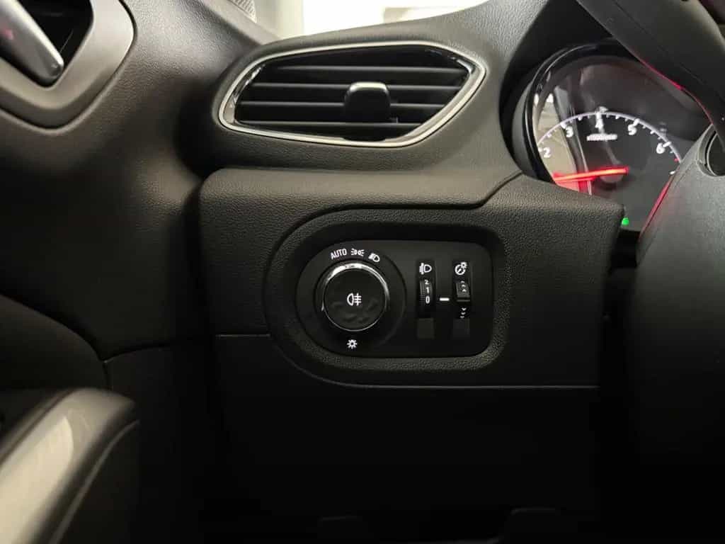 Opel Grandland 06/2019-photo-43