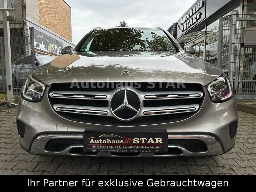 Mercedes-Benz GLC-Class d 4Matic / KAMERA - SITZHZ - AHK - TEMPO 02/2022-photo-1