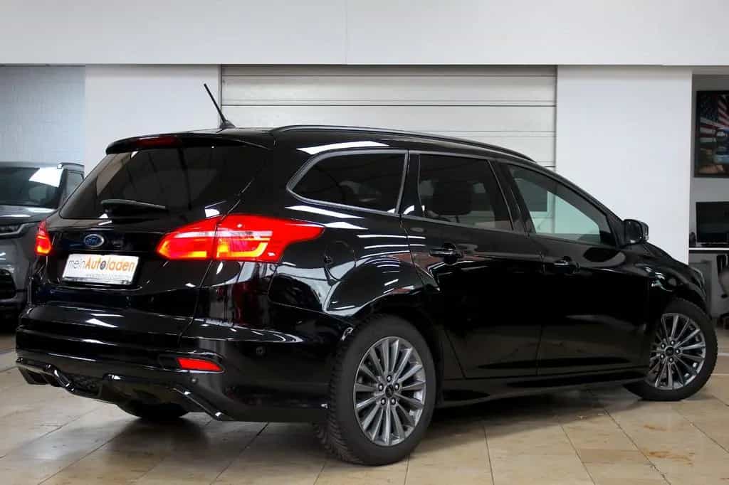 Ford Focus 1,0 ST-Line Turnier 140PS *NAVI*LED*SHZ* 03/2018-photo-1