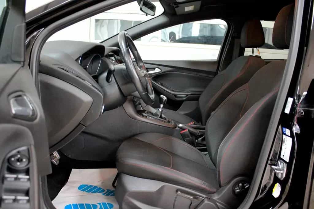 Ford Focus 1,0 ST-Line Turnier 140PS *NAVI*LED*SHZ* 03/2018-photo-14