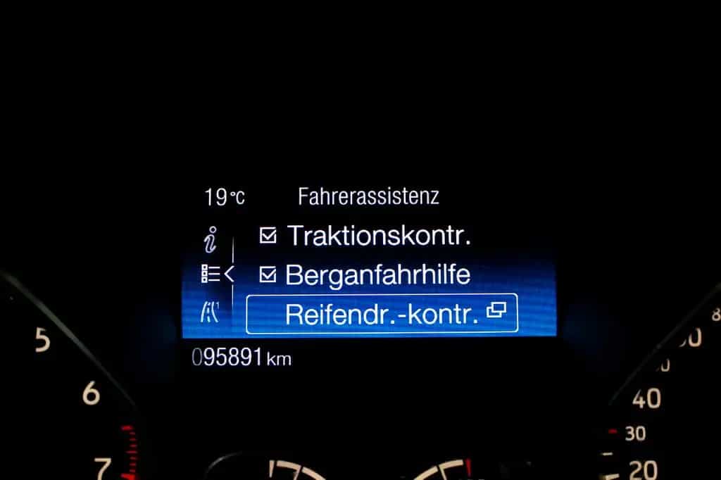 Ford Focus 1,0 ST-Line Turnier 140PS *NAVI*LED*SHZ* 03/2018-photo-18