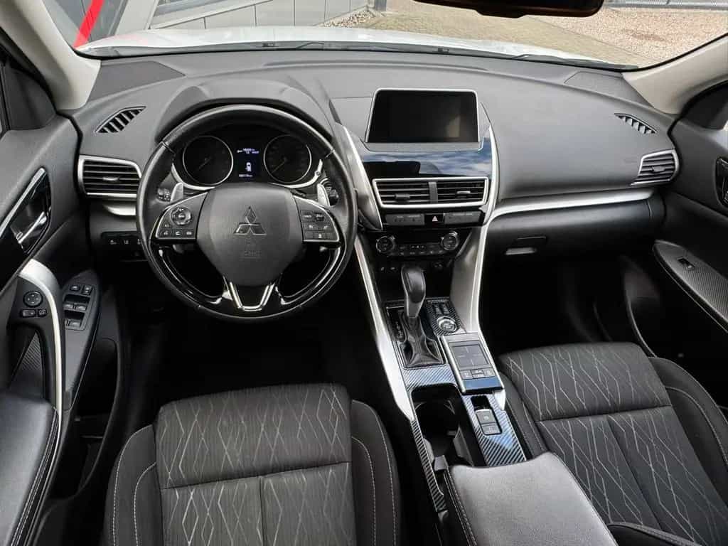 Mitsubishi Eclipse Cross Active+ 4WD ACC NAVI AHK 04/2020-photo-13