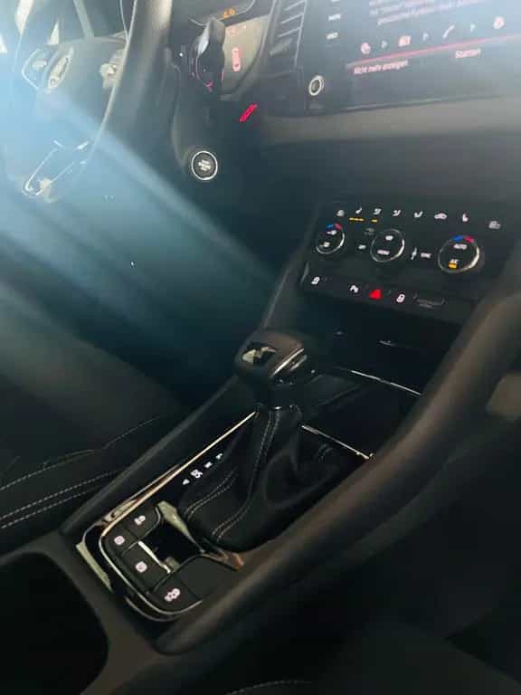 Skoda Karoq Sportline-Kamera-SitzheizungVo/Hi-scheckh. 07/2021-photo-24