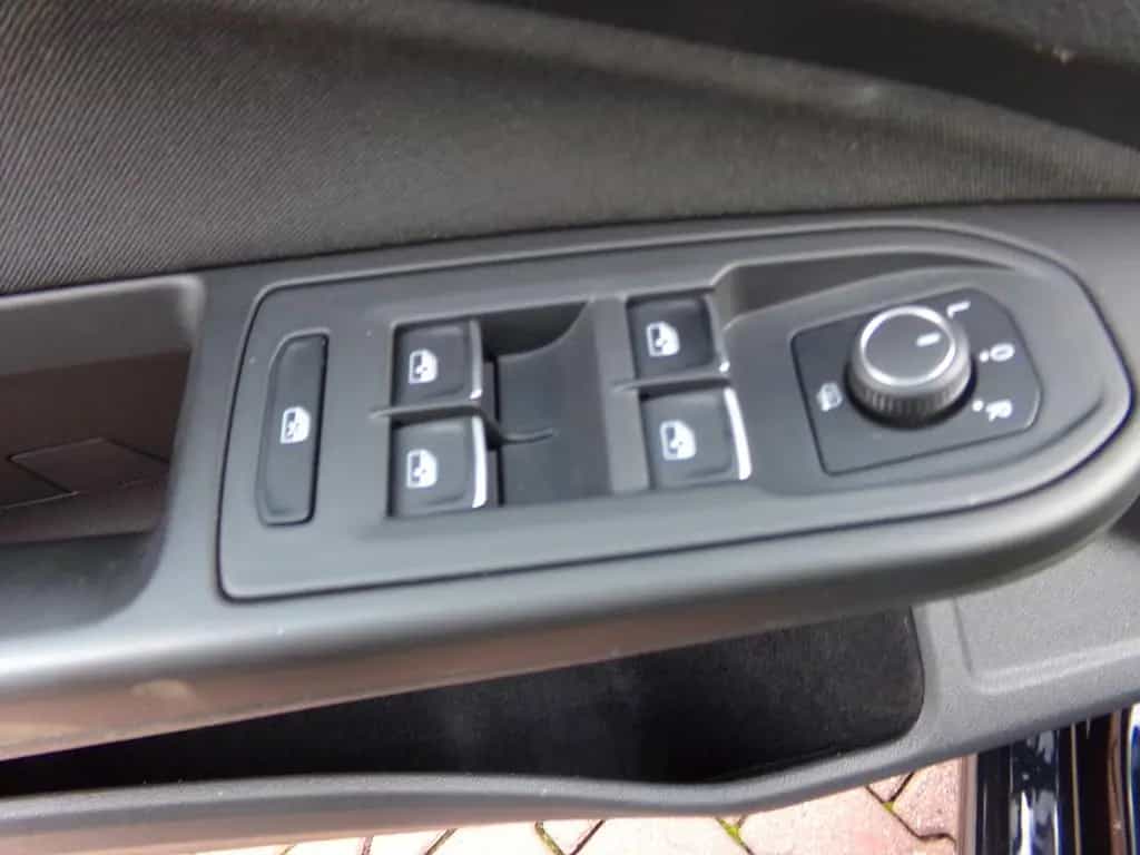 Volkswagen Golf VIII Lim. Life IQ. Light 08/2020-photo-12