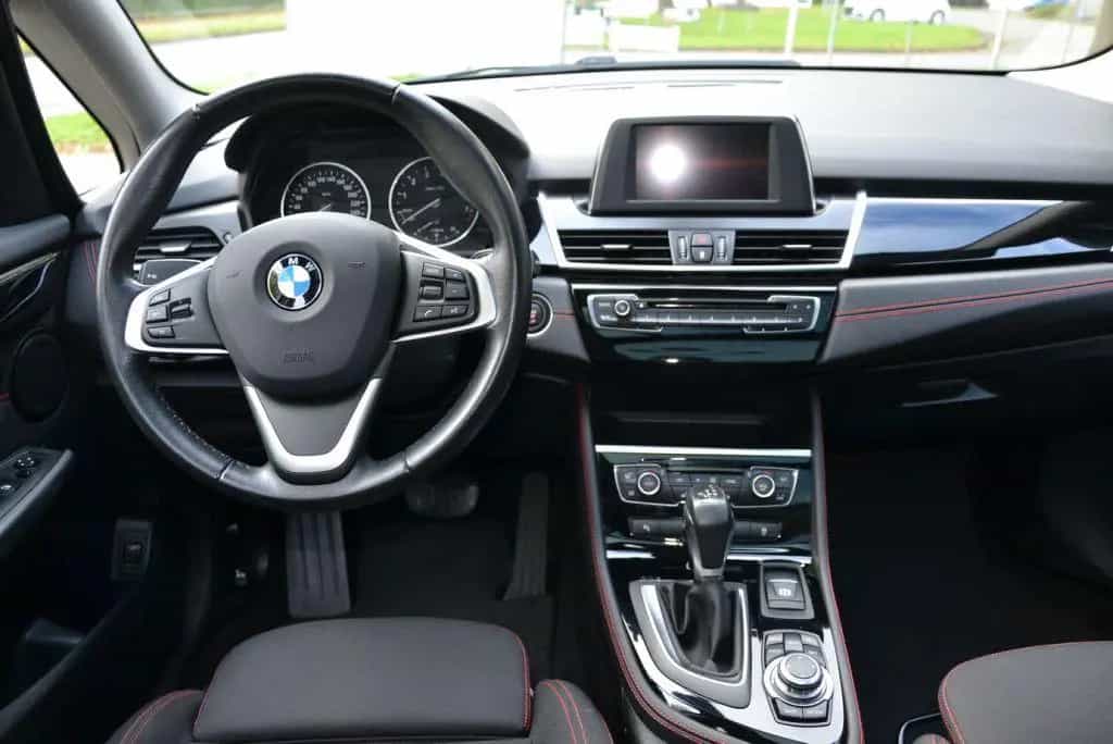 BMW 2 Series 218i Gran Tourer Aut. Sport Line*Pano*Sitzheizun 04/2016-photo-9
