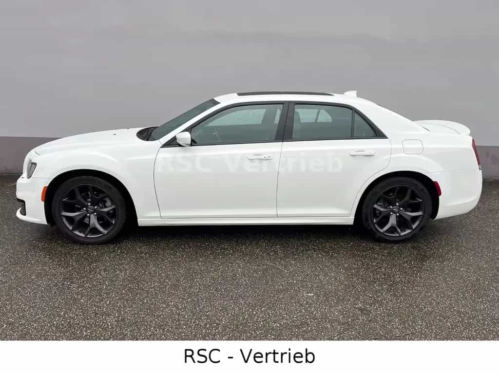 Chrysler 300C /300S*Panorama*Deutsches Fahrzeug seit EZ! 08/2021-photo-3