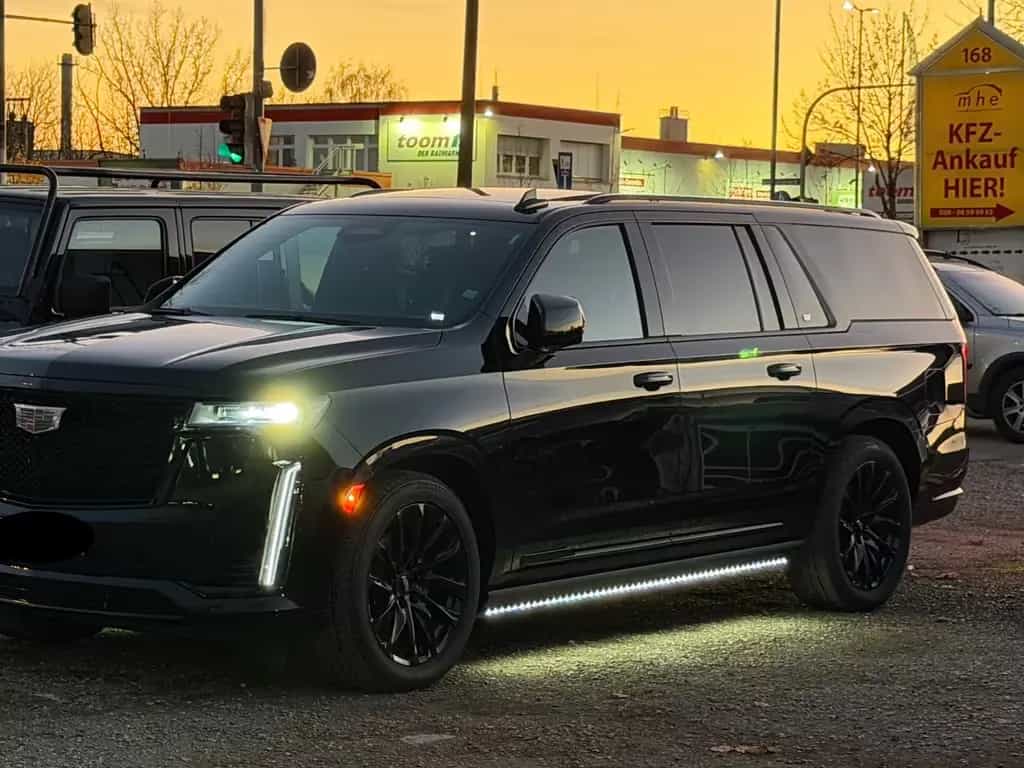 Cadillac Escalade 600 ESV 6.2 PREMIUM Lang 09/2023-photo-28