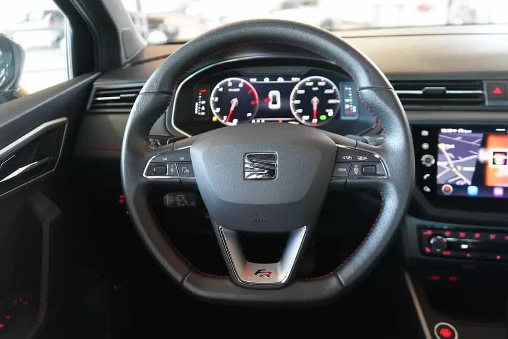 Seat Arona 1.5 TSI DSG FR Beats AHK Kamera Totwinkel 05/2021-photo-12