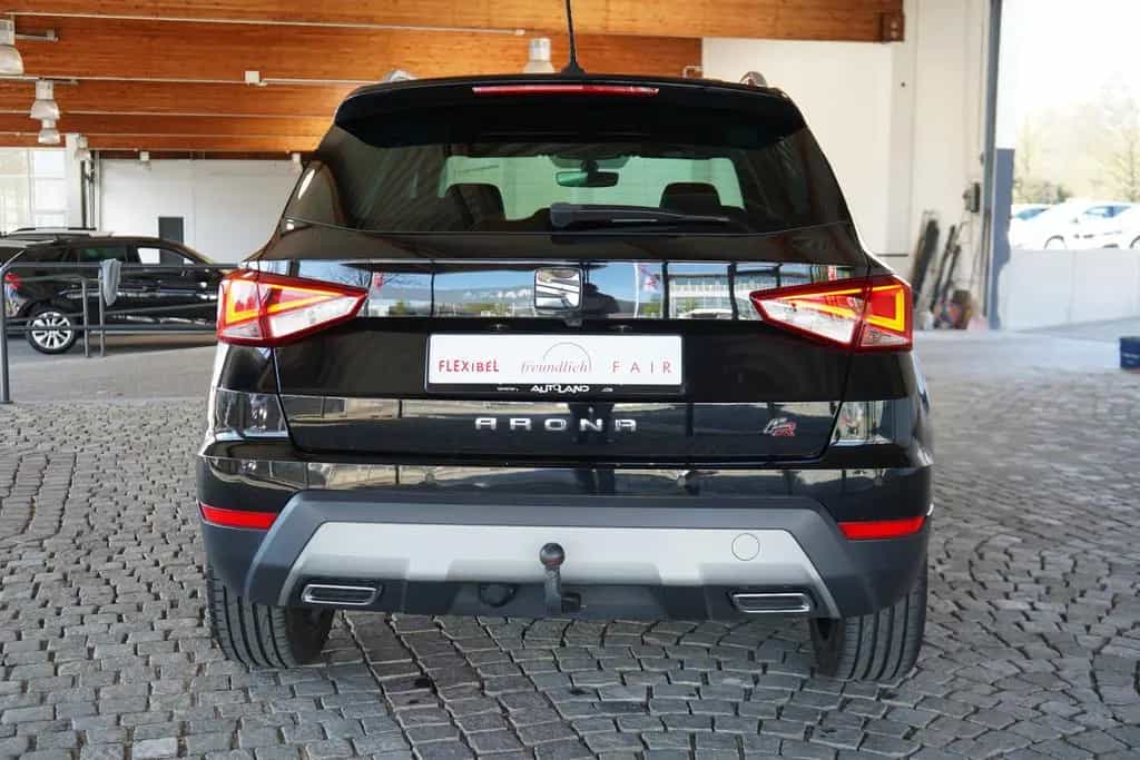 Seat Arona 1.5 TSI DSG FR Beats AHK Kamera Totwinkel 05/2021-photo-3