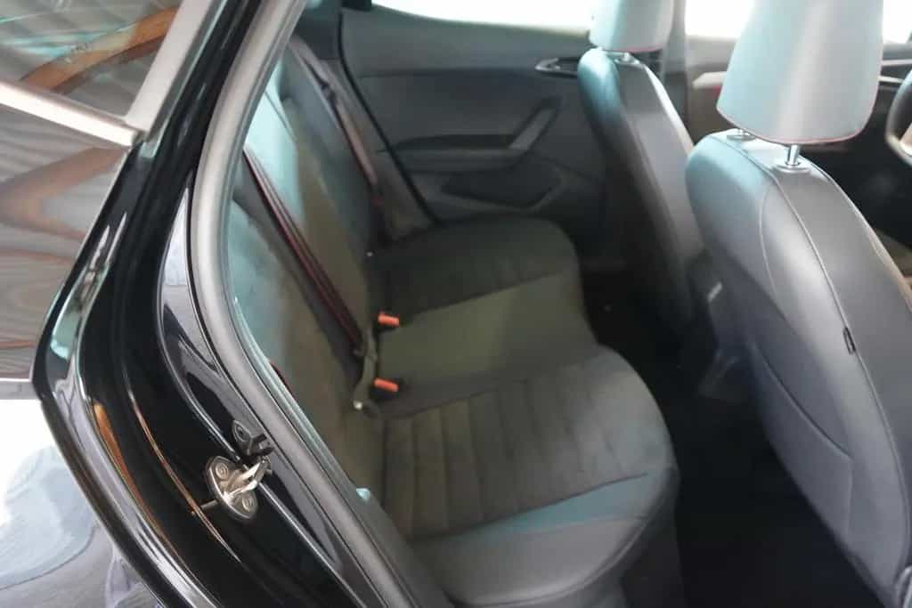 Seat Arona 1.5 TSI DSG FR Beats AHK Kamera Totwinkel 05/2021-photo-30