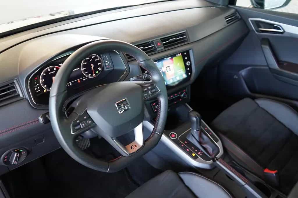 Seat Arona 1.5 TSI DSG FR Beats AHK Kamera Totwinkel 05/2021-photo-9