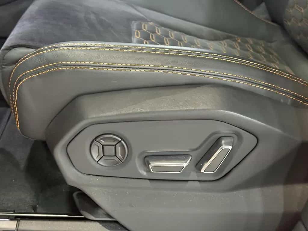 Lamborghini Urus Carbon Paket Interieur&Exterieur +PANO+B&O+ 04/2021-photo-16