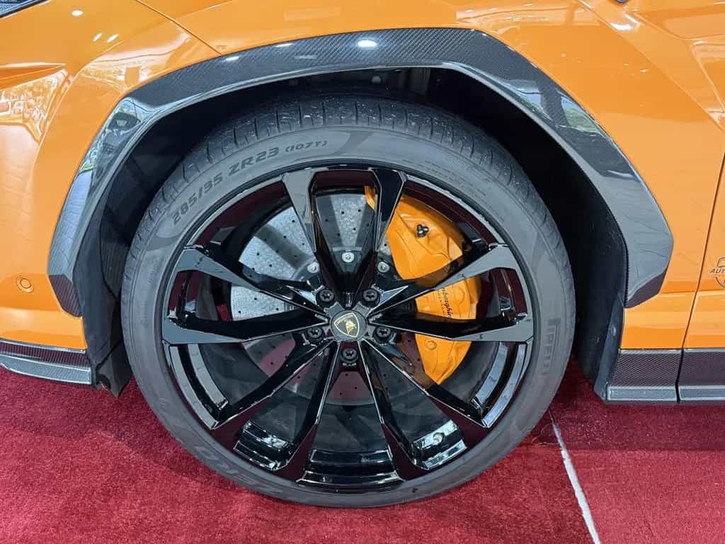 Lamborghini Urus Carbon Paket Interieur&Exterieur +PANO+B&O+ 04/2021-photo-8