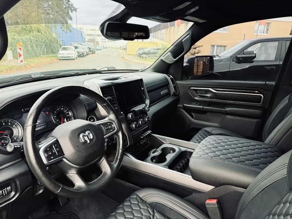 Dodge RAM LIMITED*4X4*OFFROAD*LIFT*ROLLBAR*AHK*NAVI*LED* 09/2019-photo-31