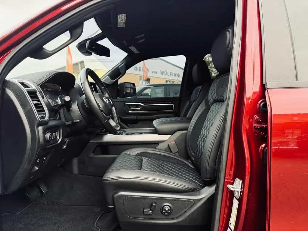 Dodge RAM LIMITED*4X4*OFFROAD*LIFT*ROLLBAR*AHK*NAVI*LED* 09/2019-photo-32