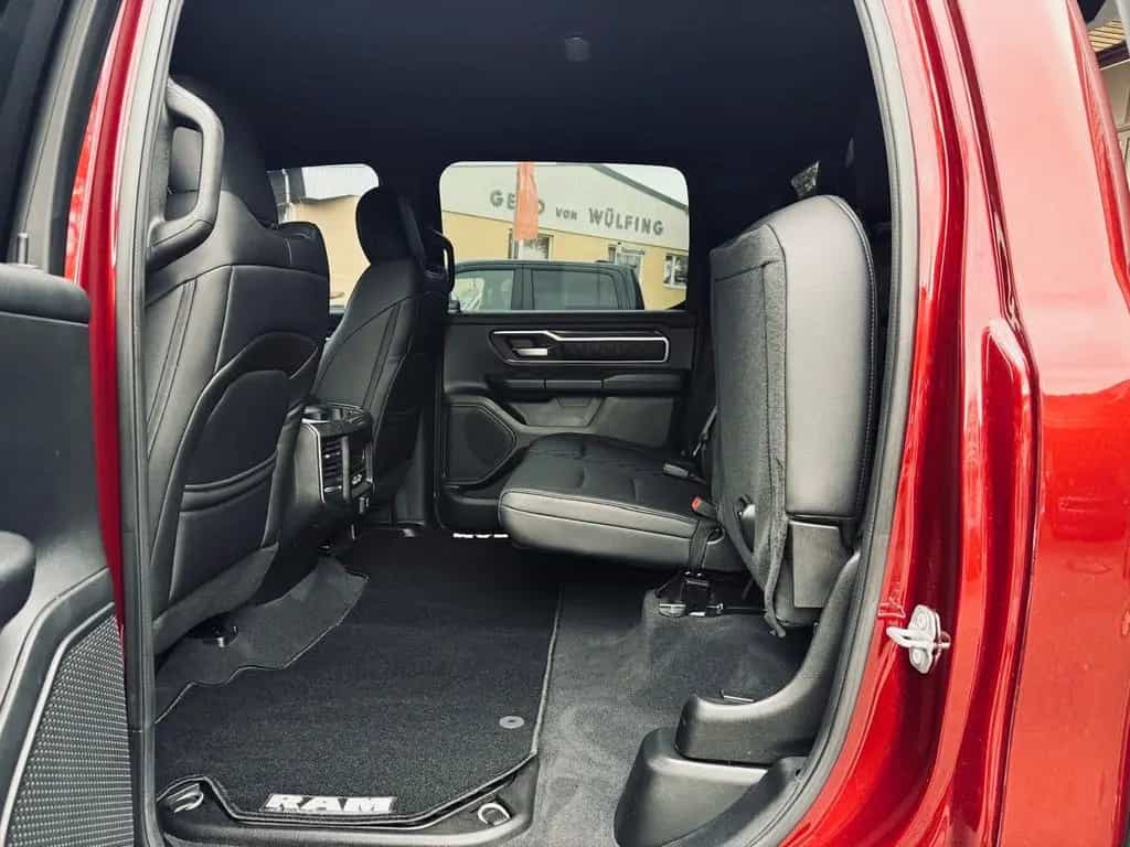 Dodge RAM LIMITED*4X4*OFFROAD*LIFT*ROLLBAR*AHK*NAVI*LED* 09/2019-photo-37