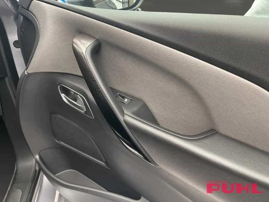 Citroën C4 Picasso Navi Massagesitze Xenon Dyn. Kurvenli 09/2017-photo-17