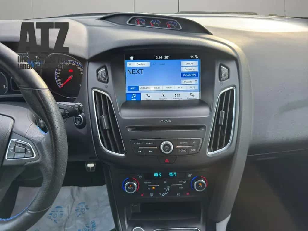 Ford Focus RS 2.3 EcoBoost AWD Recaro*BiXenon*Navi*So 04/2018-photo-13