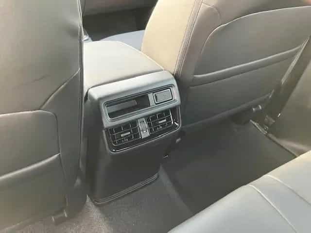Isuzu D-Max MY 25 Double Cab V-Cross AT 11/2025-photo-7