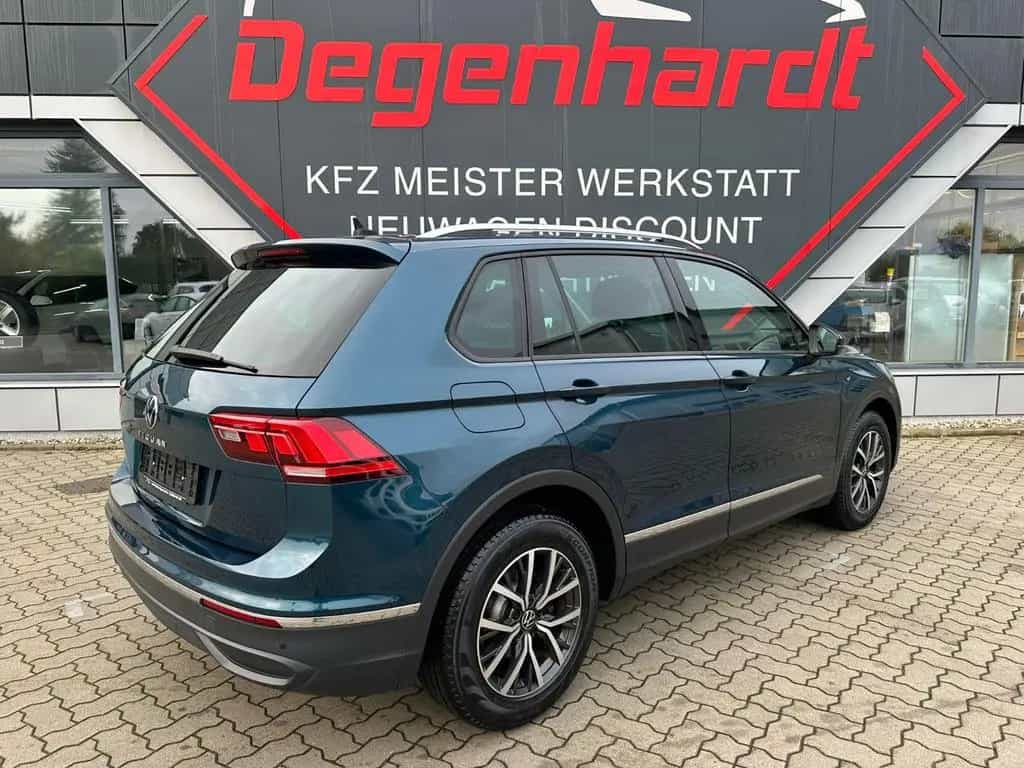Volkswagen Tiguan Life LED Car Play ACC Lane Kamera 02/2021-photo-10