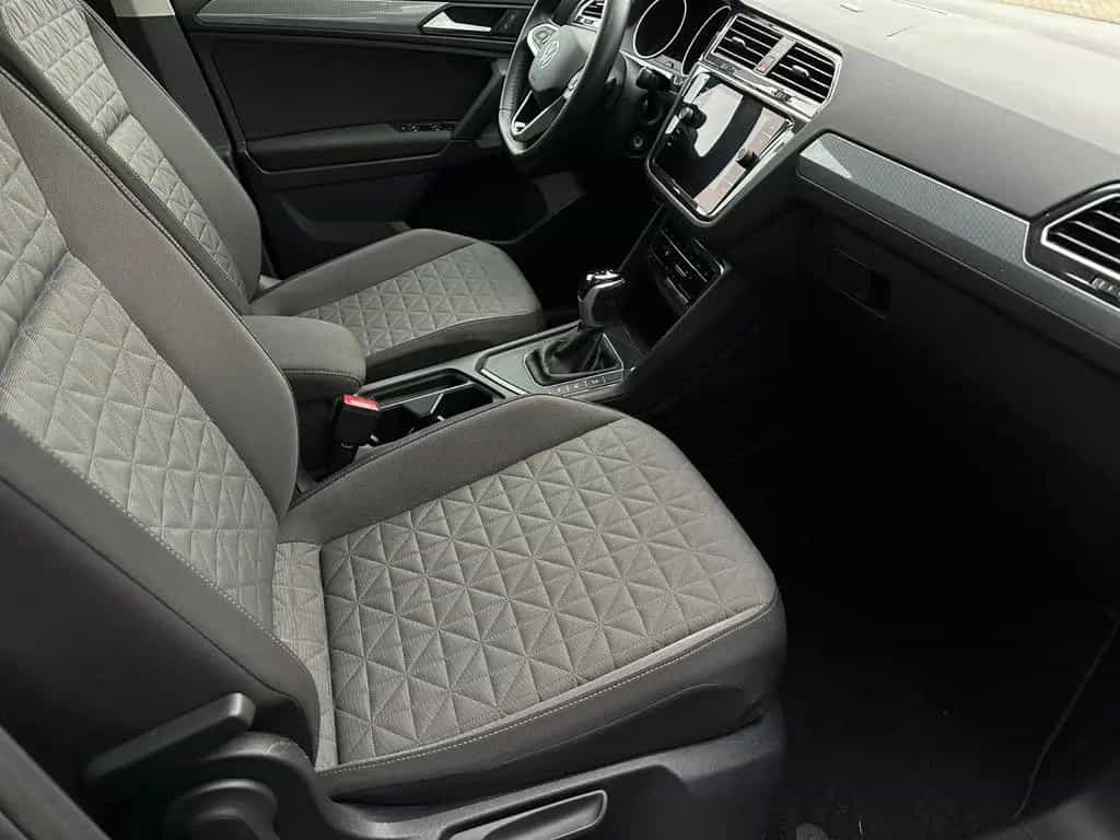 Volkswagen Tiguan Life LED Car Play ACC Lane Kamera 02/2021-photo-13