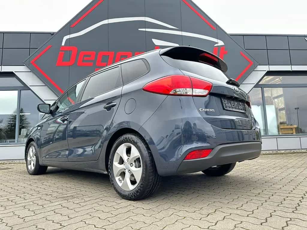 Kia Carens Spirit 7-Sitze Lenkradhzg Kamera BT Temp 11/2015-photo-19