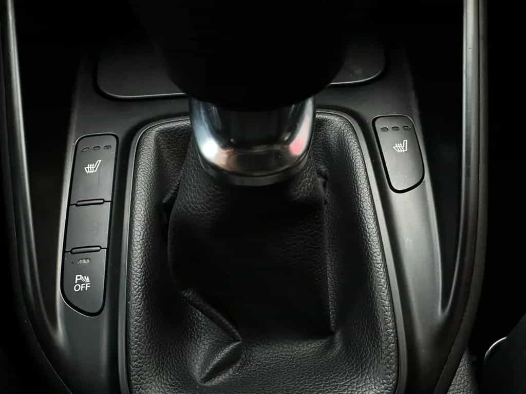 Kia Carens Spirit 7-Sitze Lenkradhzg Kamera BT Temp 11/2015-photo-6