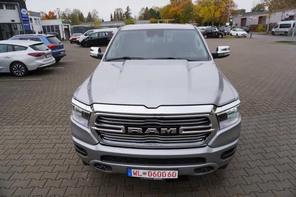 Dodge RAM 5,7 Laramie  ~4x4~Leder~LED~AHK~ 07/2022-photo-2