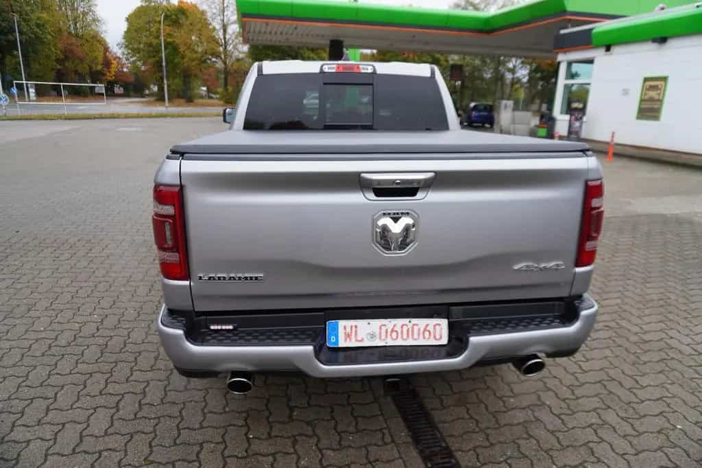 Dodge RAM 5,7 Laramie  ~4x4~Leder~LED~AHK~ 07/2022-photo-8