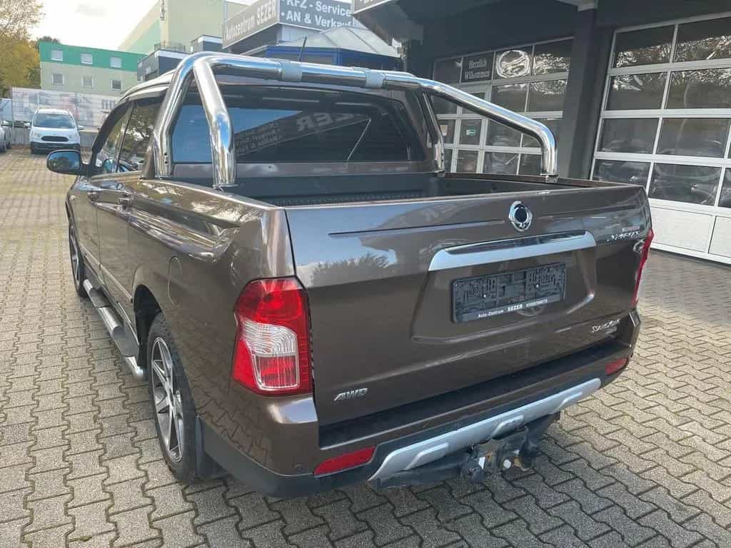 Ssangyong Actyon *SUPER SPORT*4WD*AHK*PDC*KLIMAAUTOM 06/2014-photo-11