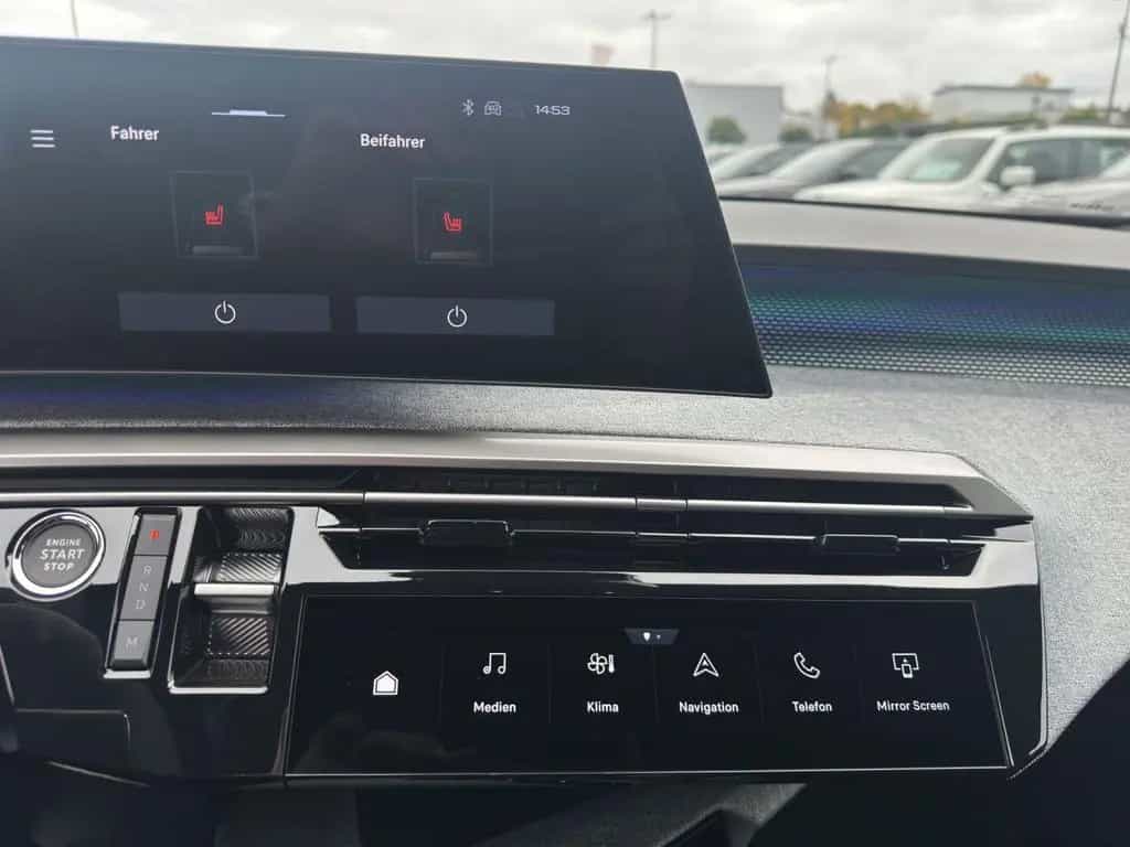 Peugeot 3008 GT Hybrid Kamera ACC PDC Navi SHZ 09/2025-photo-15
