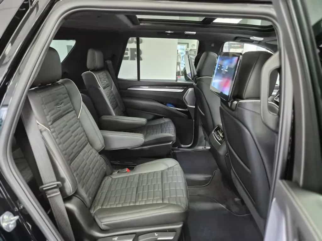 Cadillac Escalade V-Series MY2026 692 PS VOLL!!!!! null-photo-11