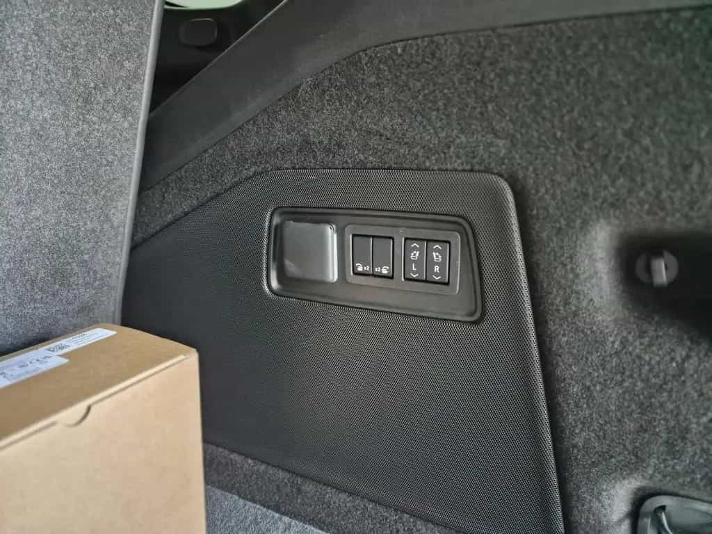 Cadillac Escalade V-Series MY2026 692 PS VOLL!!!!! null-photo-15