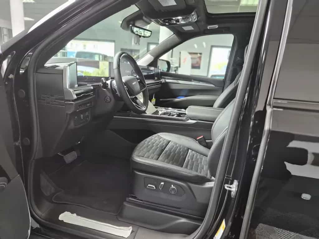 Cadillac Escalade V-Series MY2026 692 PS VOLL!!!!! null-photo-22