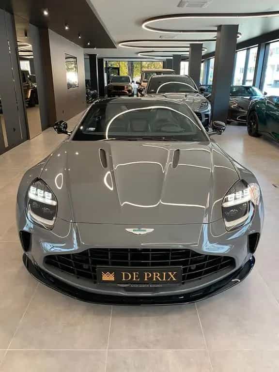 Aston Martin V8 Vantage MY25 China Grey 10/2025-photo-2