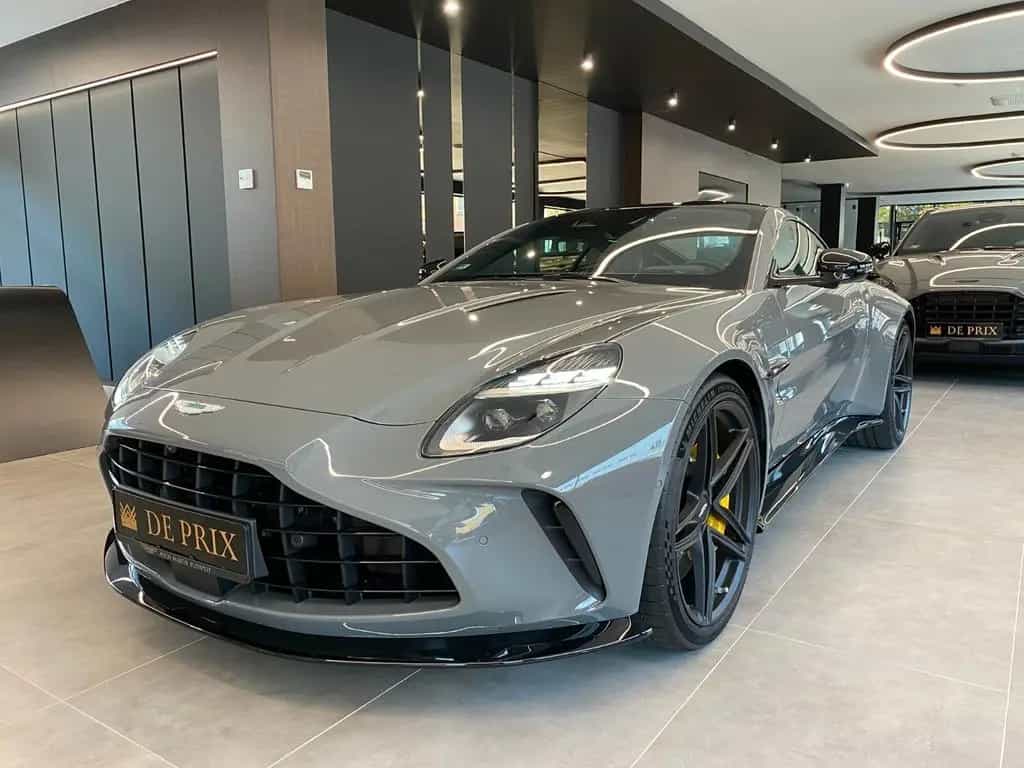 Aston Martin V8 Vantage MY25 China Grey 10/2025-photo-3