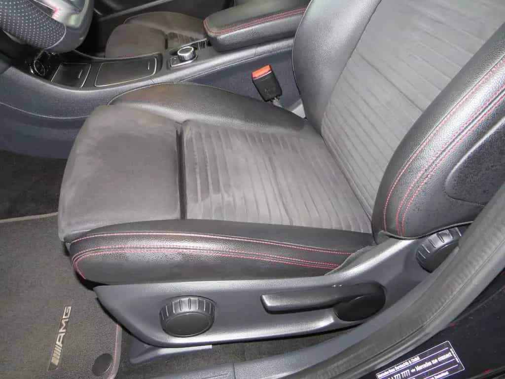 Mercedes-Benz GLA-Class 250 4Matic AMG Line * GARANTIE * 09/2019-photo-11