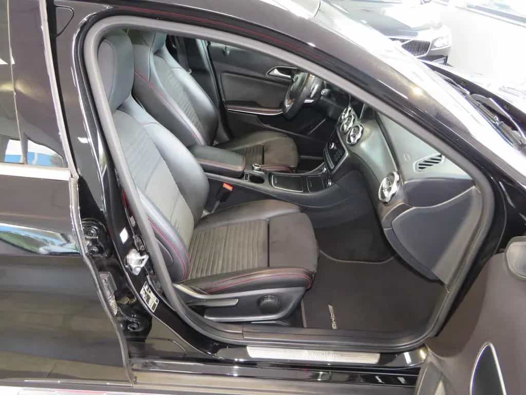 Mercedes-Benz GLA-Class 250 4Matic AMG Line * GARANTIE * 09/2019-photo-19