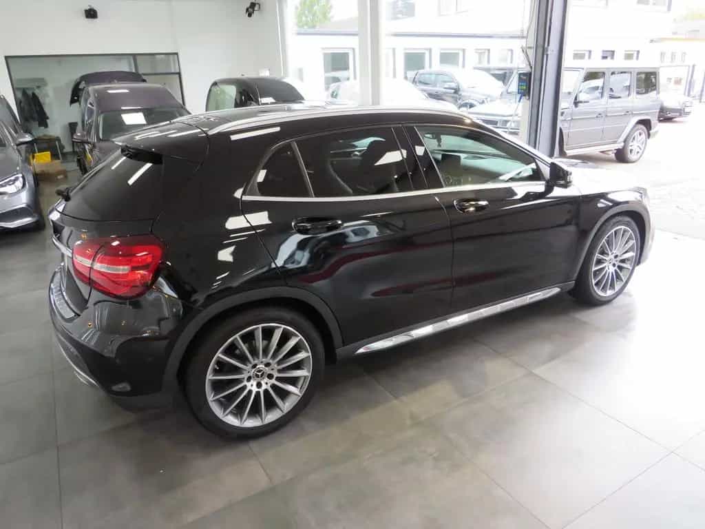 Mercedes-Benz GLA-Class 250 4Matic AMG Line * GARANTIE * 09/2019-photo-2