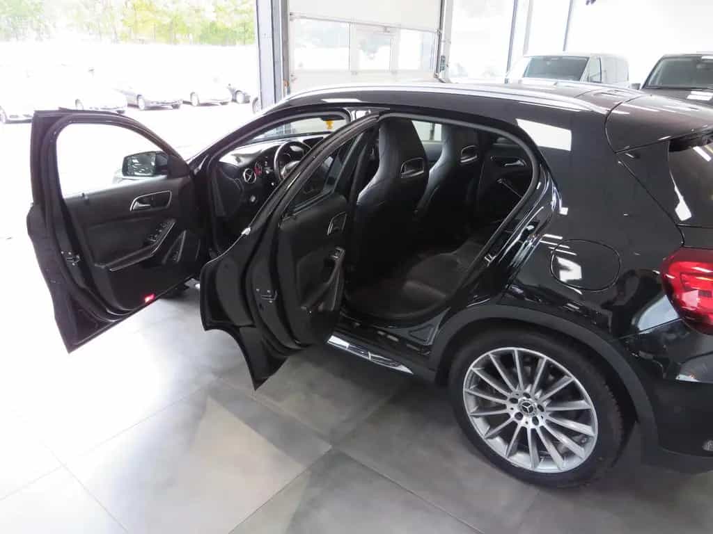 Mercedes-Benz GLA-Class 250 4Matic AMG Line * GARANTIE * 09/2019-photo-7