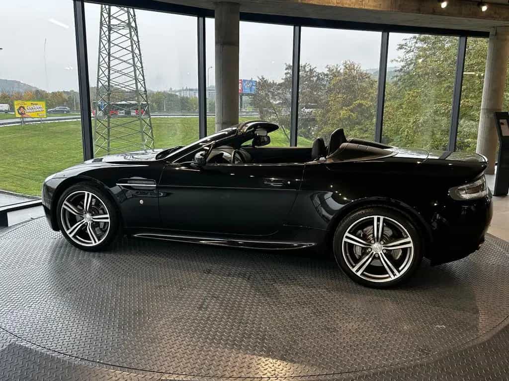 Aston Martin V8 Vantage Roadster N400 Sportshift #99 06/2008-photo-5