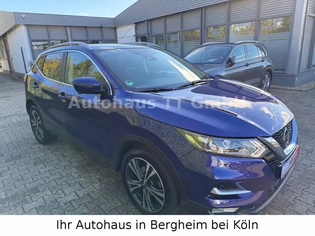 Nissan Qashqai 1.3 DIG-T DCT Zama LED°NAVI*360°CAM°PANO 03/2021-photo-3
