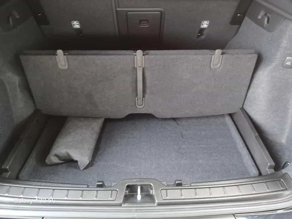 Volvo XC40 B4°Black Edition °PLUS° Panorama/Schiebedac 02/2025-photo-13