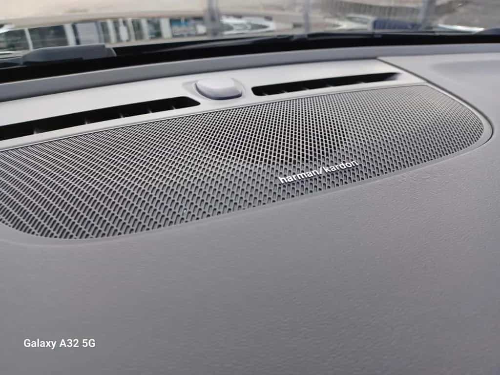 Volvo XC40 B4°Black Edition °PLUS° Panorama/Schiebedac 02/2025-photo-22