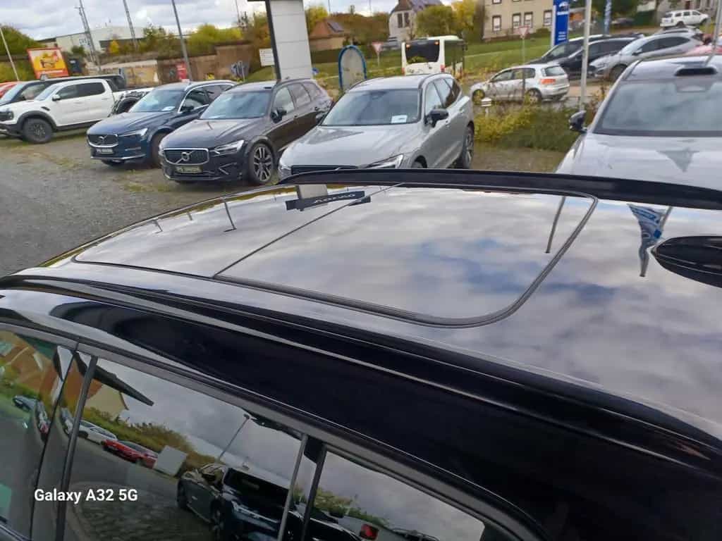 Volvo XC40 B4°Black Edition °PLUS° Panorama/Schiebedac 02/2025-photo-34
