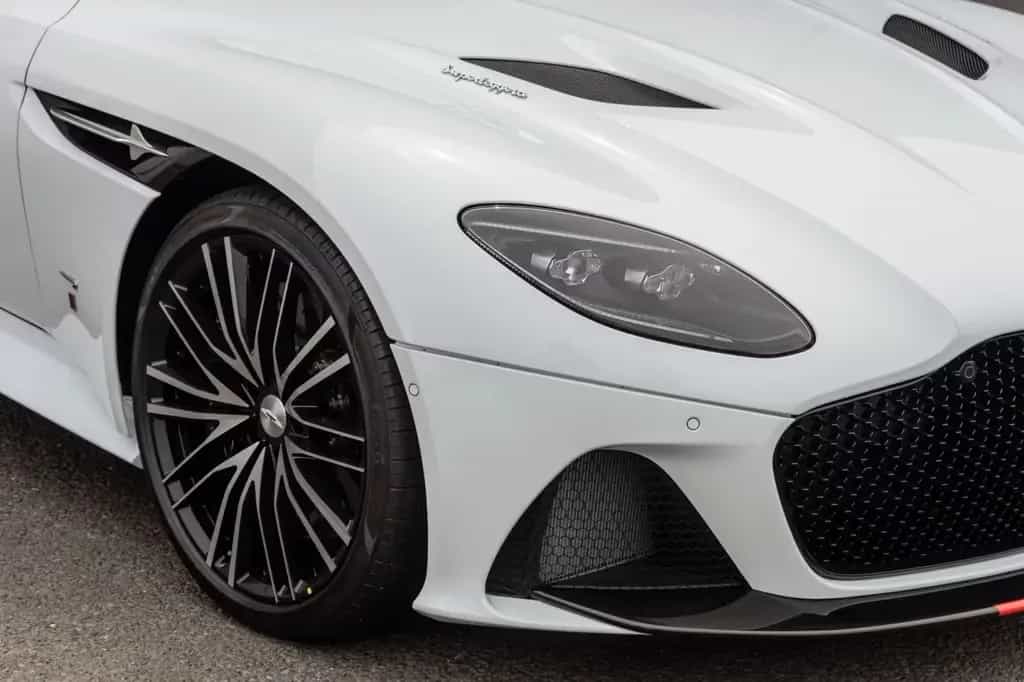 Aston Martin DBS Superleggera Concorde Edition 01/2019-photo-10