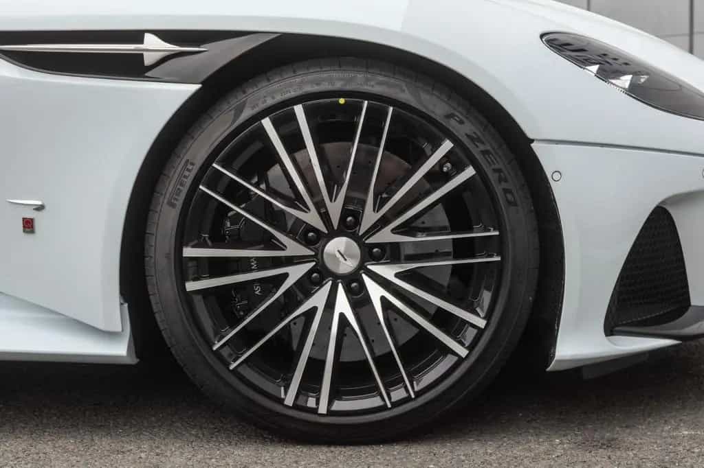 Aston Martin DBS Superleggera Concorde Edition 01/2019-photo-19