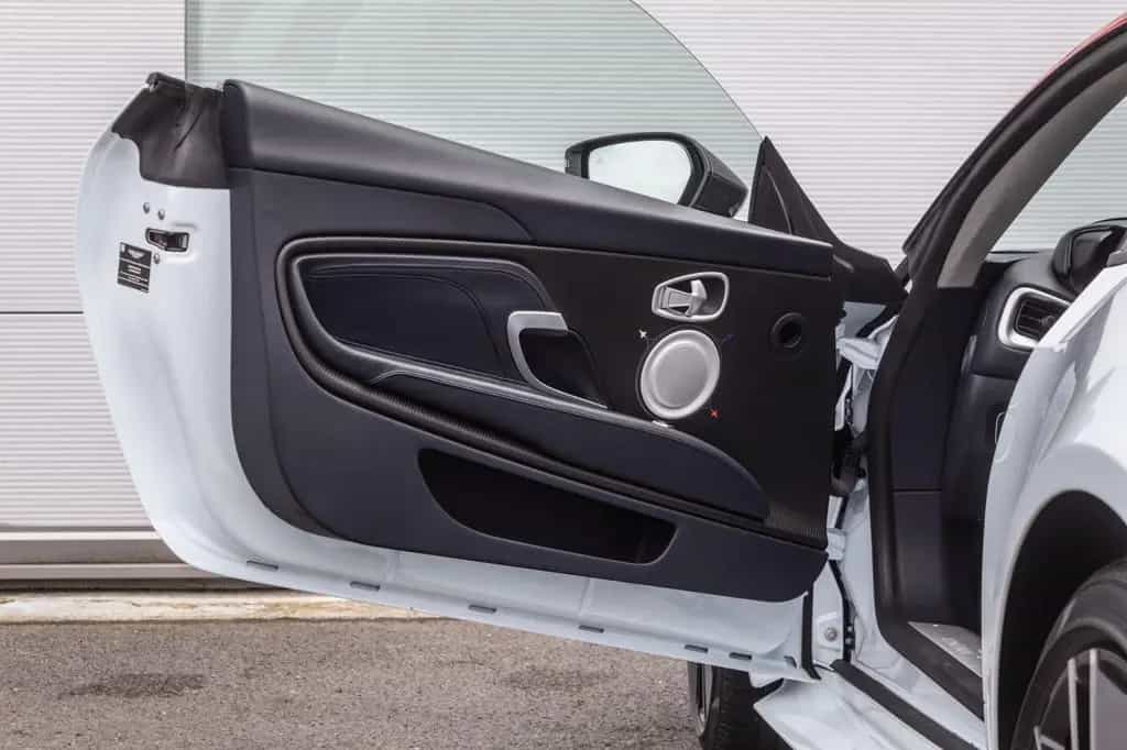 Aston Martin DBS Superleggera Concorde Edition 01/2019-photo-30