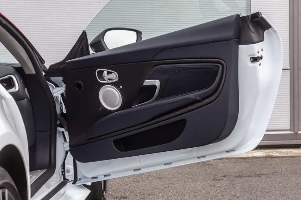 Aston Martin DBS Superleggera Concorde Edition 01/2019-photo-31