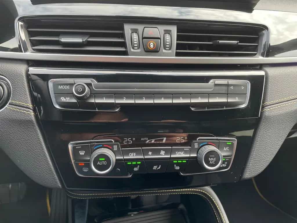 BMW X2 M35i xDrive HUD KAMERA MEMORY KEYLESS SHZ FLA 10/2019-photo-18